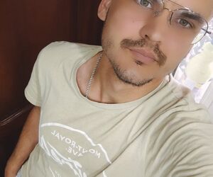 Aarón
