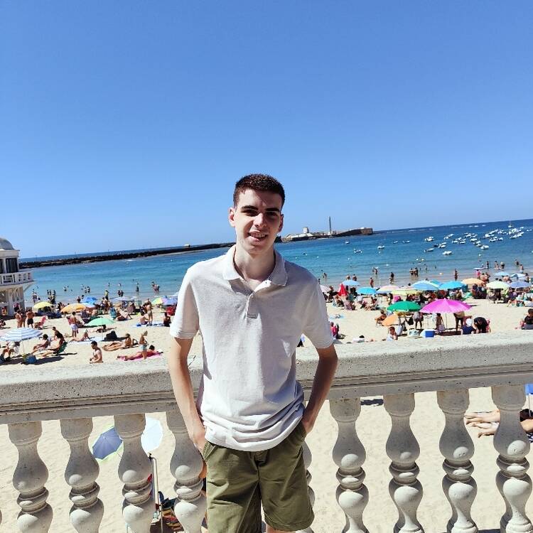 Foto de perfil de Hugo Llonis